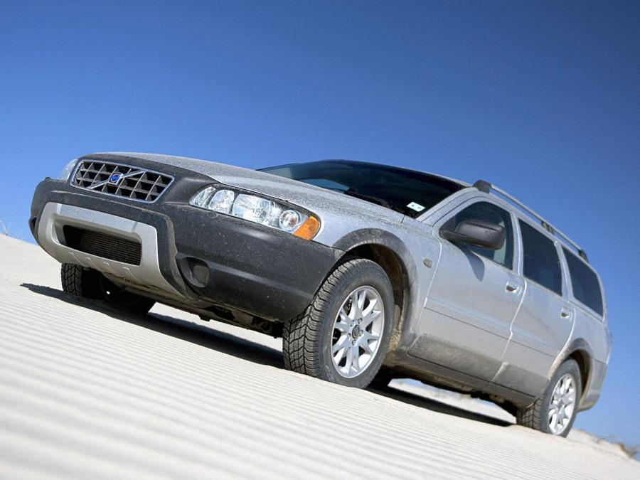  Volvo XC70 2005 года  (US) (фото 16 из 30)